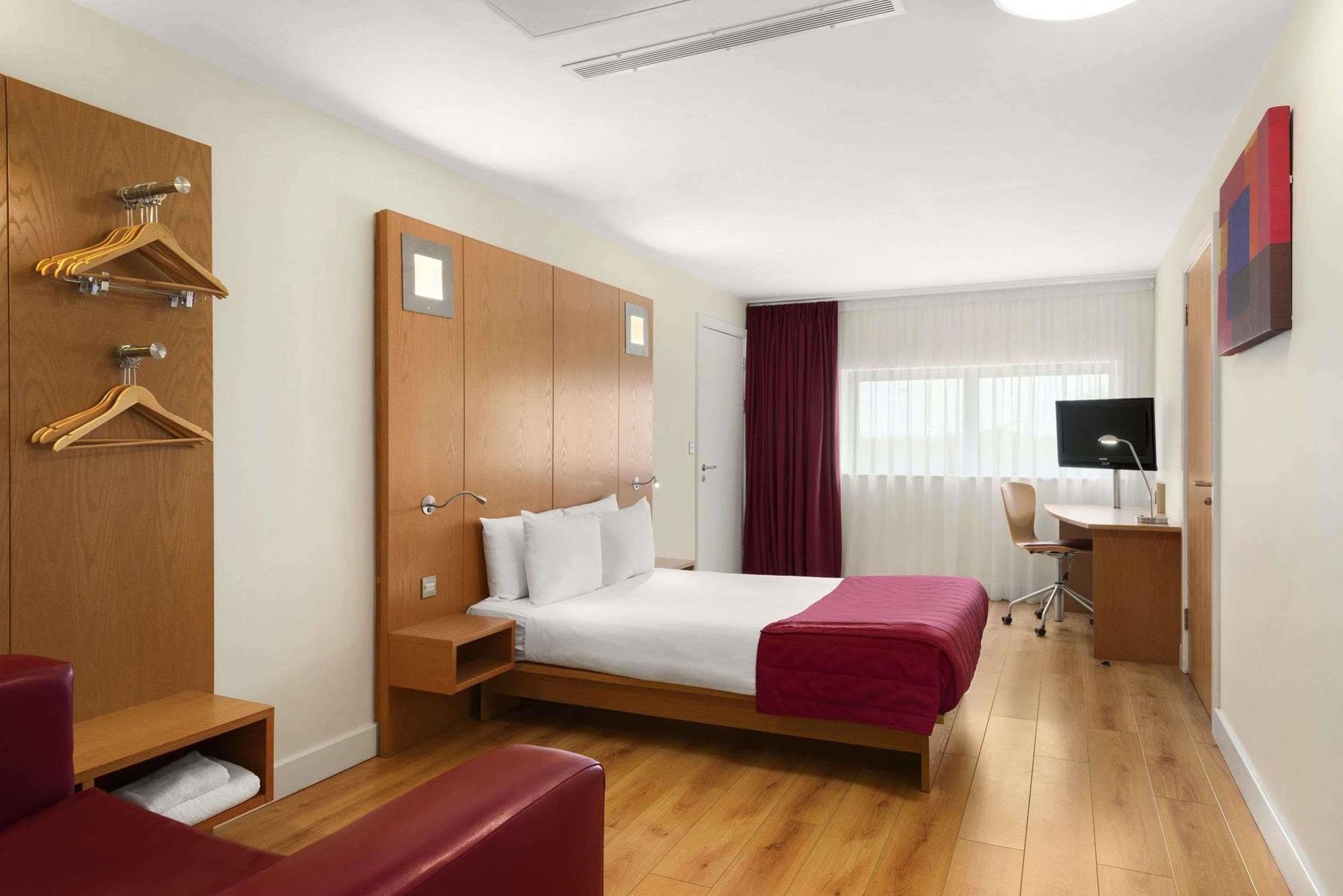 Ramada Encore Донкастер Экстерьер фото